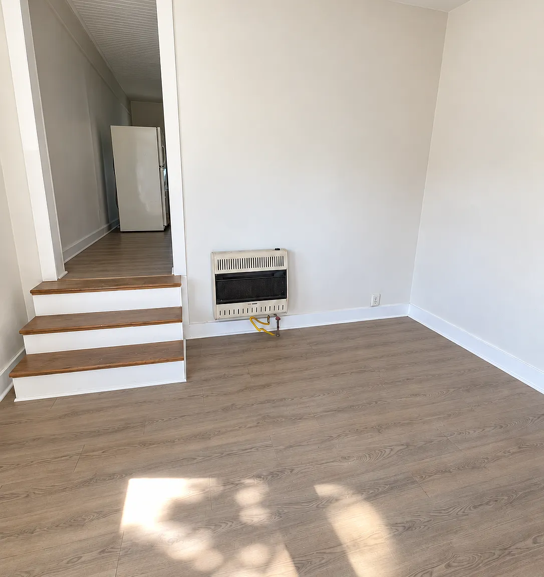 Studio, 450 sqft, $895 — Photo 1