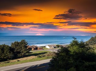 16825 Highway 101 N, Smith River, CA