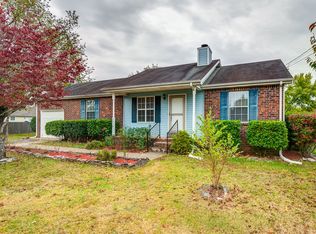 2518 Woods View Dr, Murfreesboro, TN 37130