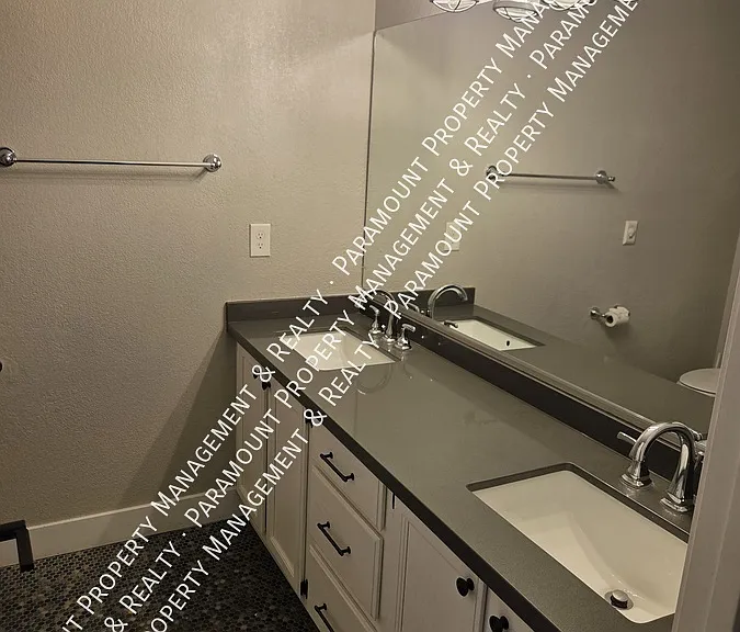 5611 E Grandview Rd — Photo 20