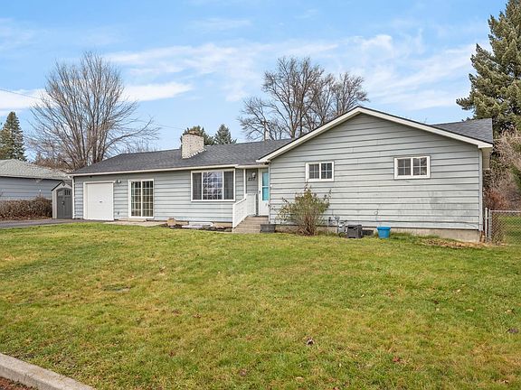 3rd image of 2717 E Garden Ave