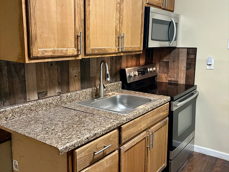 6043 Wister St #1F — Photo 4