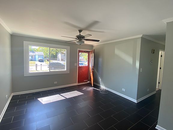 3rd image of 239 Malibu Dr