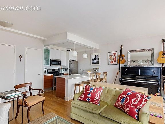 2nd image of 65 Clifton Pl #5A