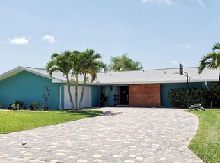 22 Fairway Dr, Cocoa Beach, FL 32931