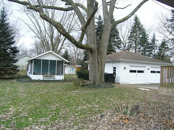 3rd image of 640 Maiden Ln