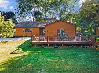 38W046 Heatherfield Dr, Elgin, IL 60124