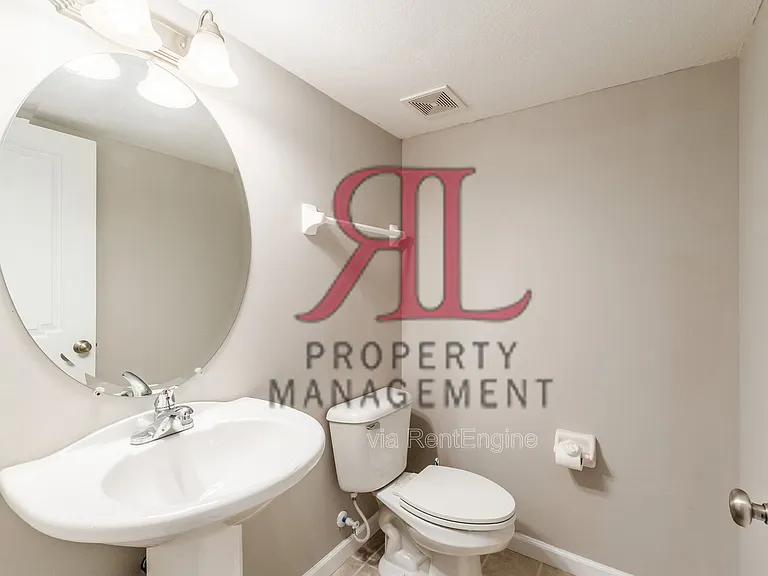 5807 Bridgehampton Dr — Photo 29
