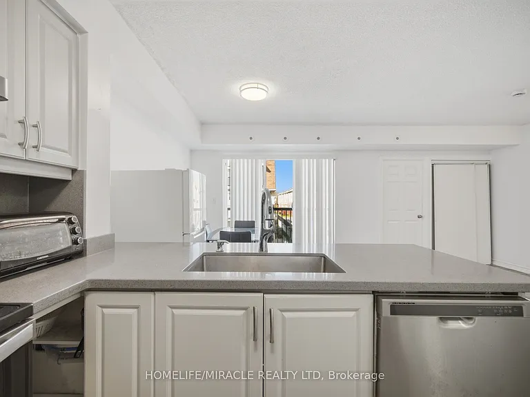 3049 Finch Ave W #2002 — Photo 7