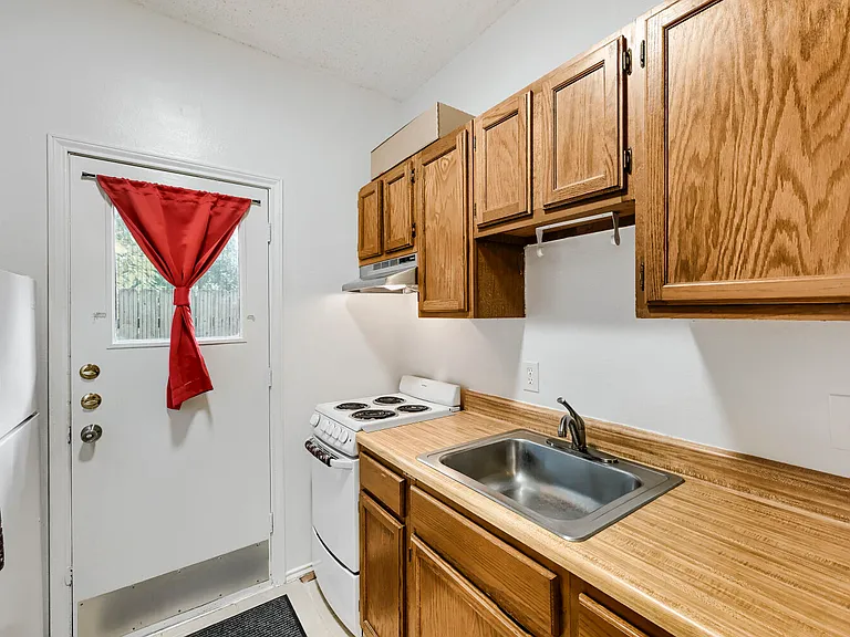 3206 King St #108 — Photo 8