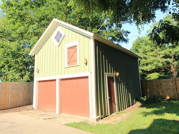 4th image of 526 N Rockton Ave