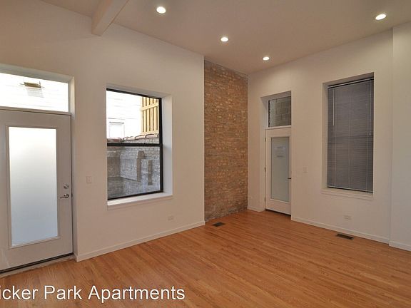 3rd image of 1856 N Western Ave #10399121