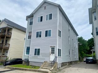 5 Chrome St, Worcester, MA 01604