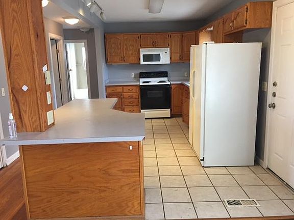 2nd image of 1513 Alden St