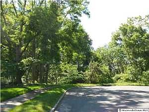 2nd image of 62 Rose Ct