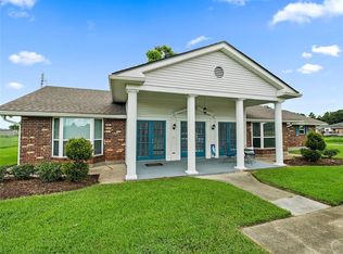 208 Woodland Hwy, Belle Chasse, LA 70037