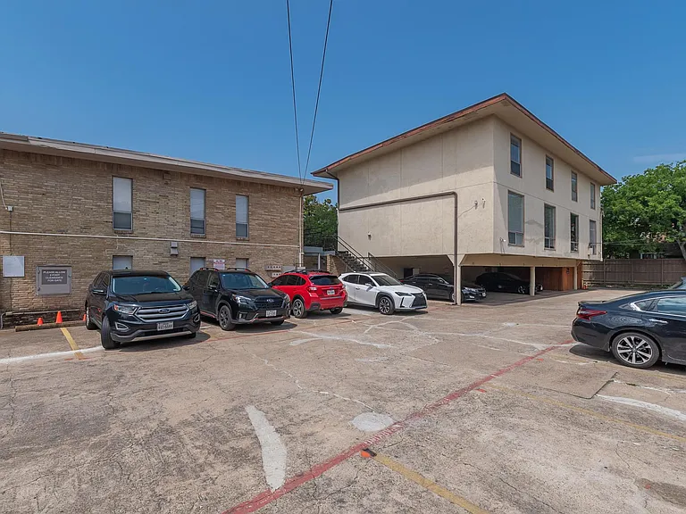 4330 Bowser Ave #109 — Photo 18