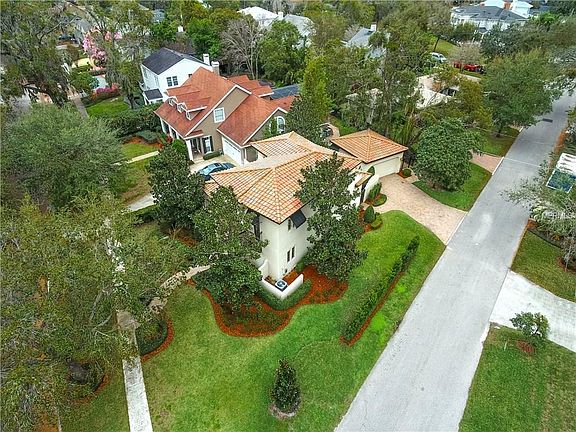 4th image of 1310 Sunset Dr