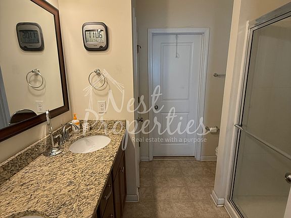 5th image of 613 Finnegan Ln