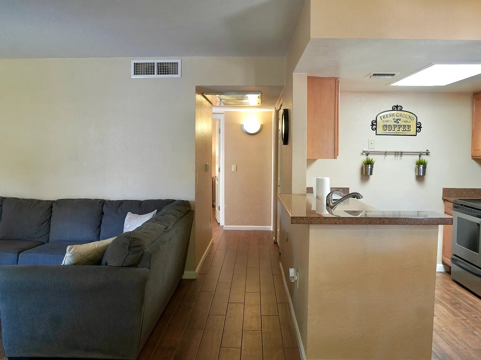 101 S Players Club Dr — Photo 4