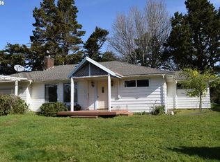 1216 Lakeshore Dr, Port Orford, OR