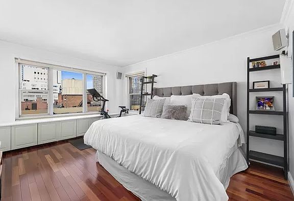 4th image of 440 E 79th St APT 17B