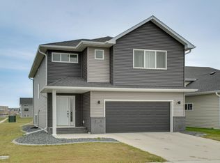 6381 Saint Ann Ave, Horace, ND 58047