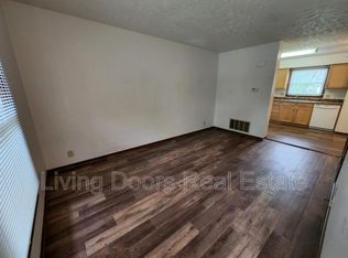 1522 David Dr, Lincoln, NE 68504