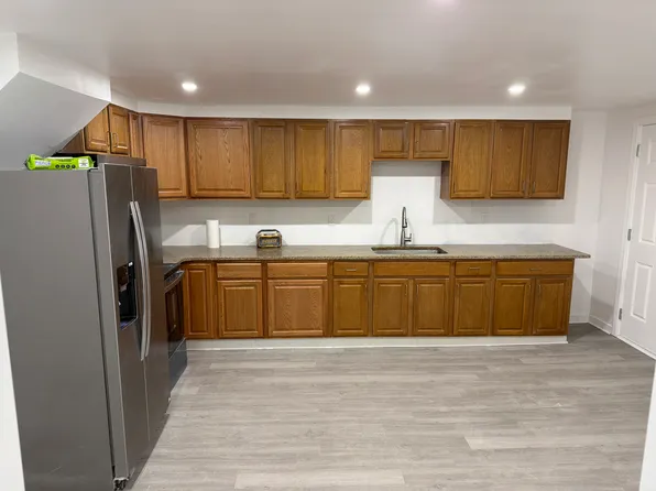 336-338 Elm St #338-R, Westfield, MA 01085