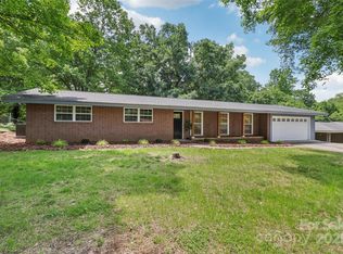 1192 Carolyn Dr, Albemarle, NC 28001