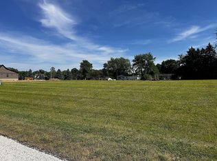 6 Wheatland Dr, Tecumseh, MI 49286