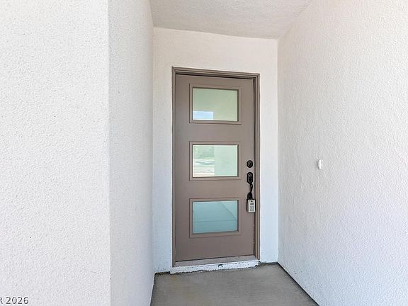 5th image of 3360 N Pioneer Way