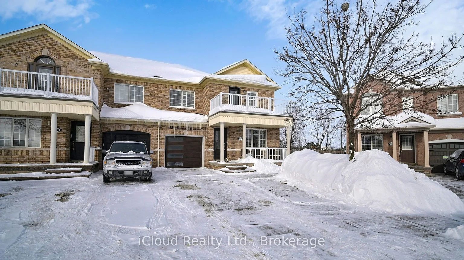 52 Tianalee Cres photo 1