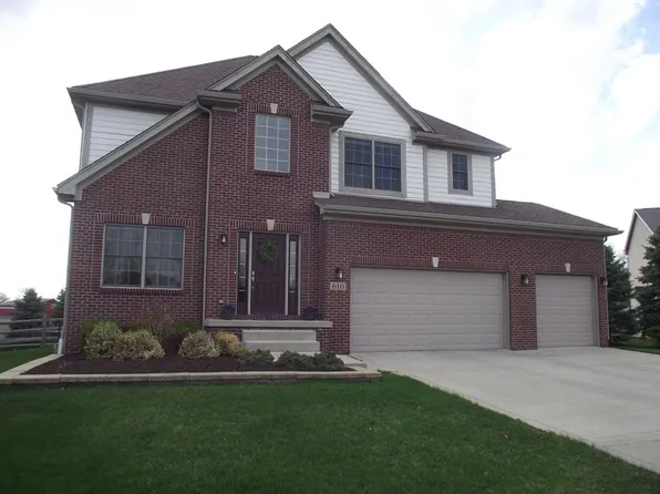 610 Ridge Point Dr, Dundee, MI 48131