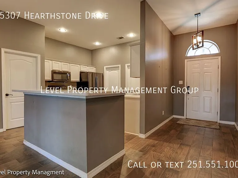15307 Hearthstone Dr — Photo 4