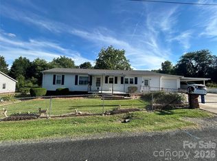 402 E 24th St, Kannapolis, NC 28083