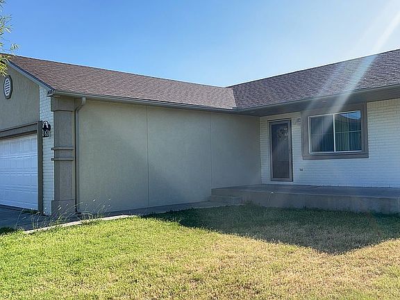 3rd image of 1430 Pioneer Dr