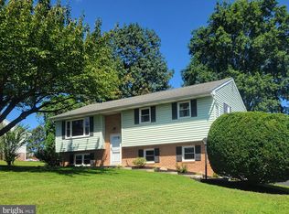 127 W Lexington Rd, Lititz, PA 17543