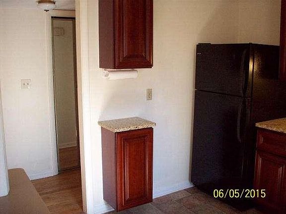 4th image of 3476 N Dousman St