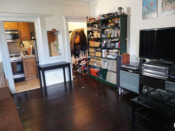 4th image of 400 Convent Ave #56