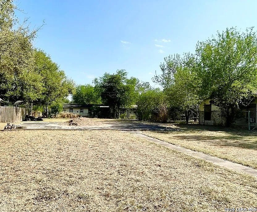 1st image of 1006 E RANDALL ST LOT 15