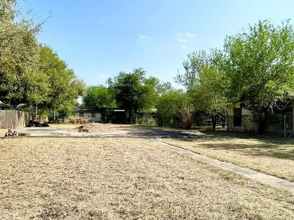 1006 E RANDALL ST LOT 15, Beeville, TX 78102