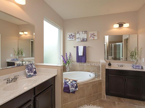 3rd image of 611 Neptune Dr