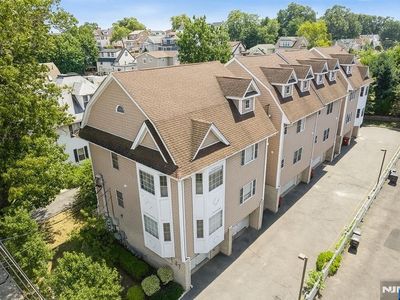 87 3rd Ctr #3, Nutley, NJ, 07110