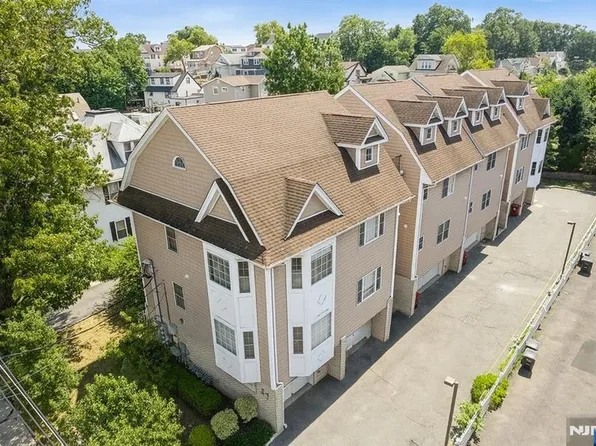 87 3rd Ctr #3, Nutley, NJ 07110