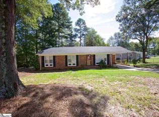 208 W Belvedere Rd, Greenville, SC 29605