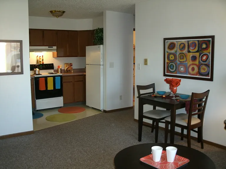 1020 8th Ave SE #1 — Photo 5