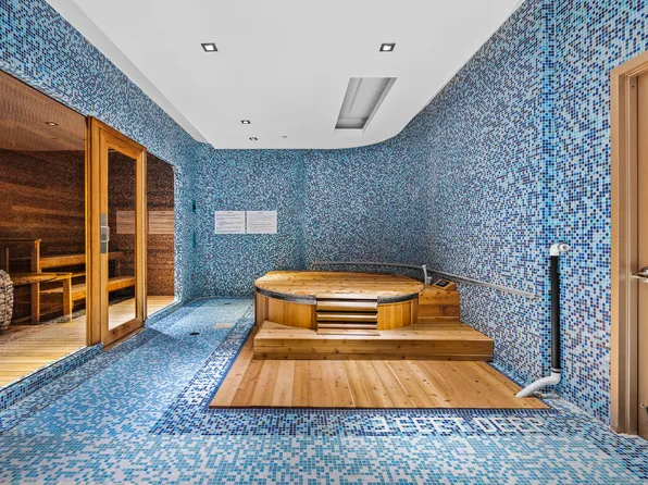 2-17 51st Avenue image 13 of 16