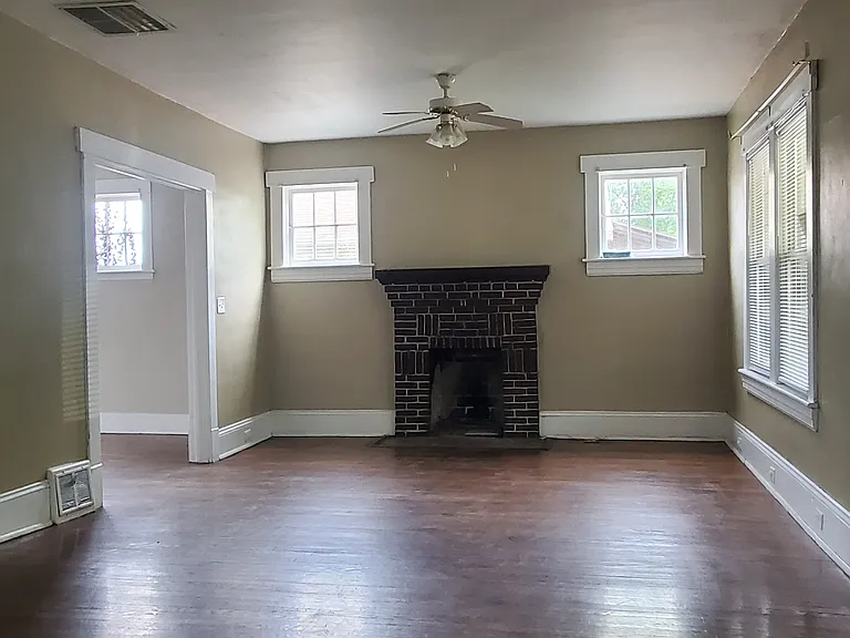 606 Riverland Rd SE — Photo 25
