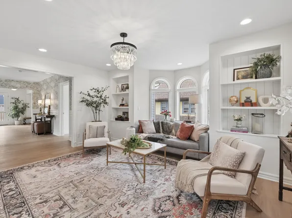 1212 1st St NW, Rochester, MN 55901